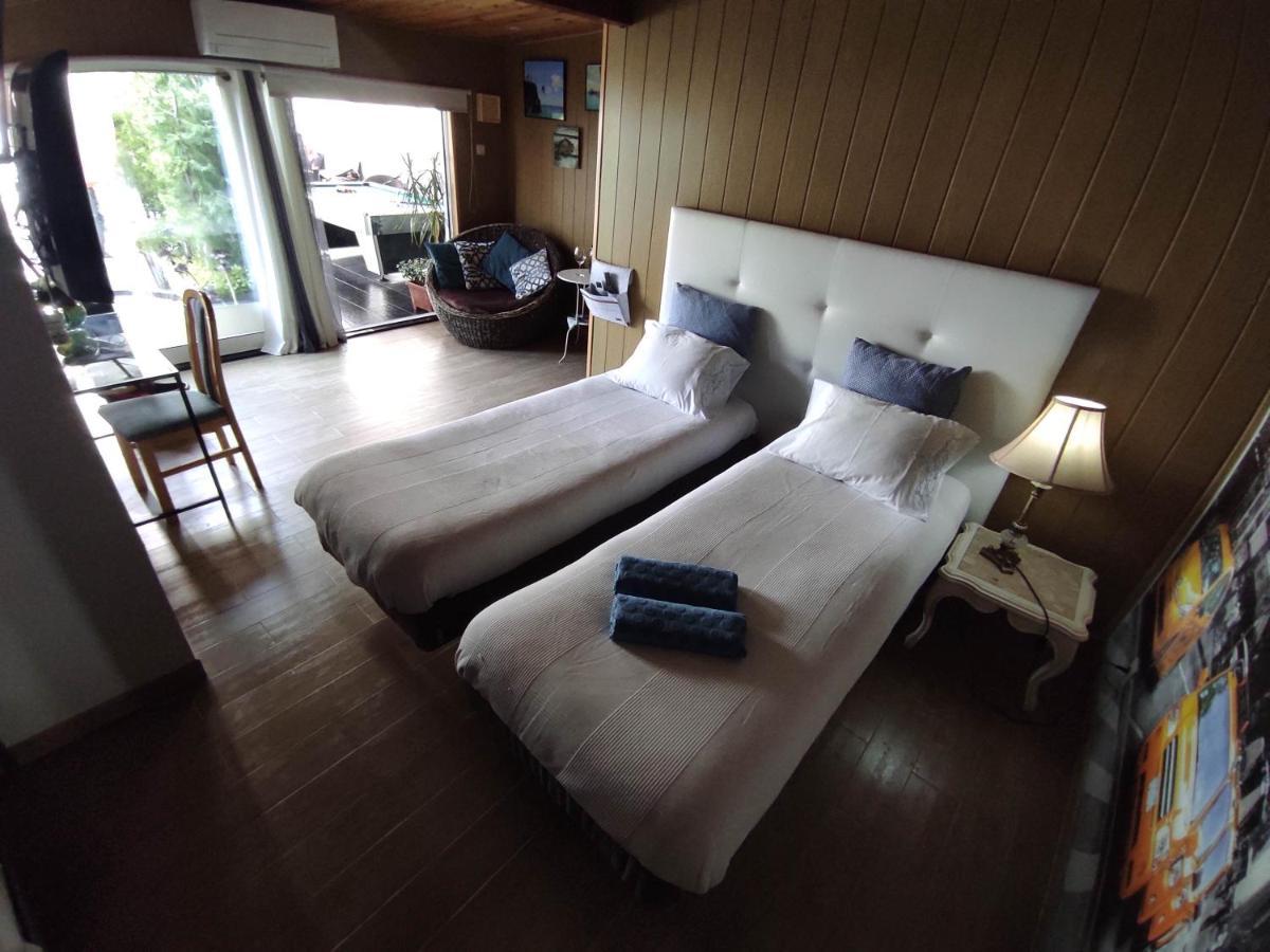 Room Near The Airport Maía المظهر الخارجي الصورة